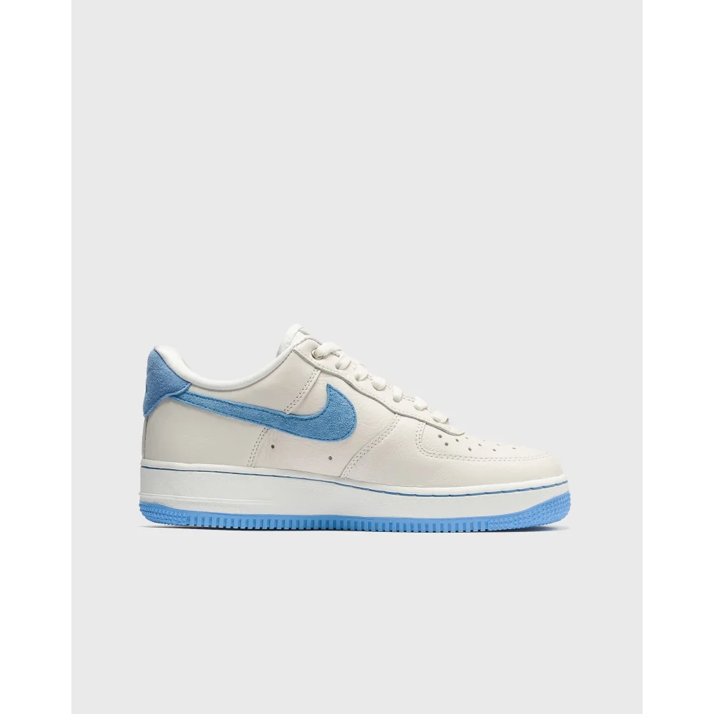 Nike Air Force 1 WMNS LXX DX1193-100 / weiss