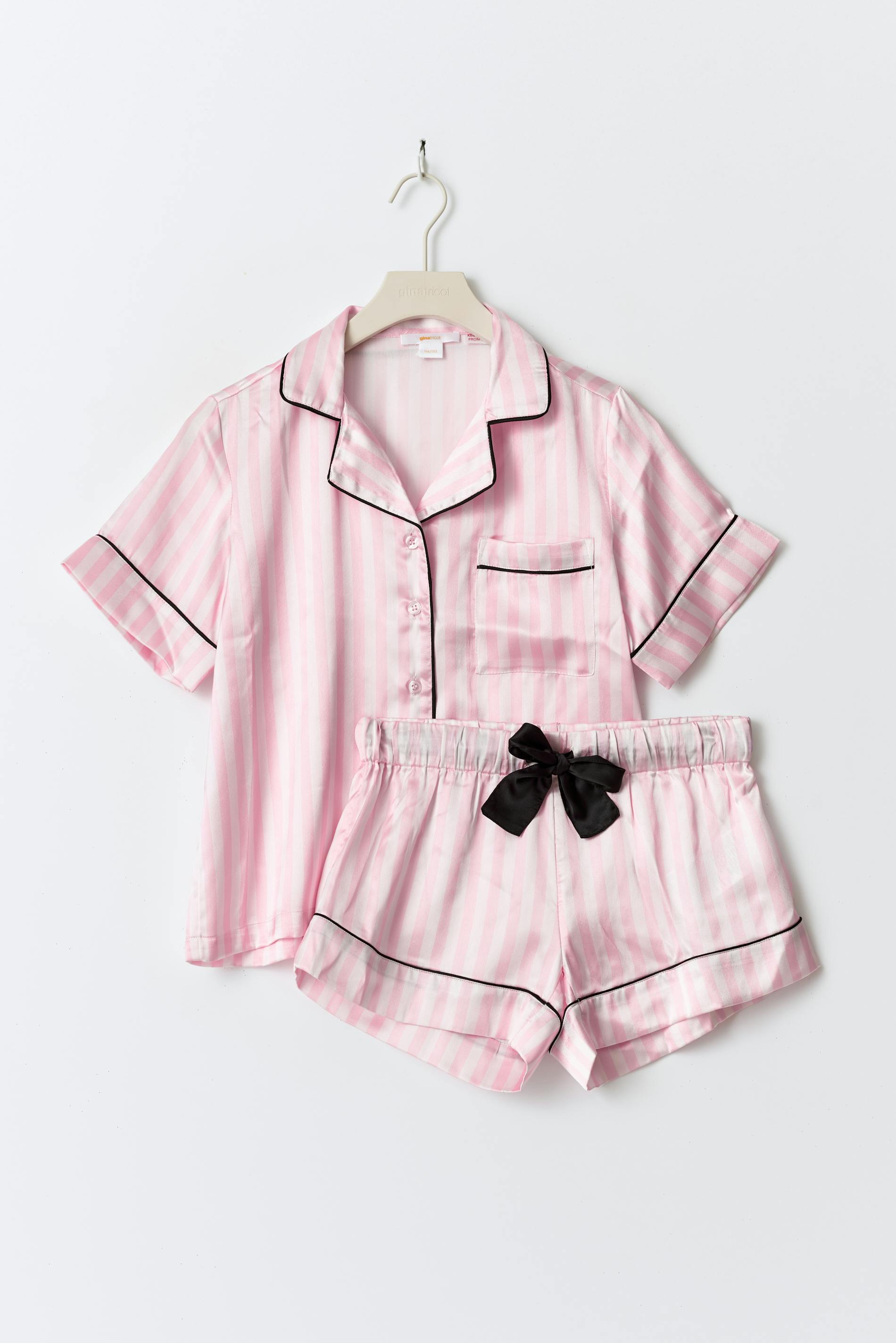 Satin set