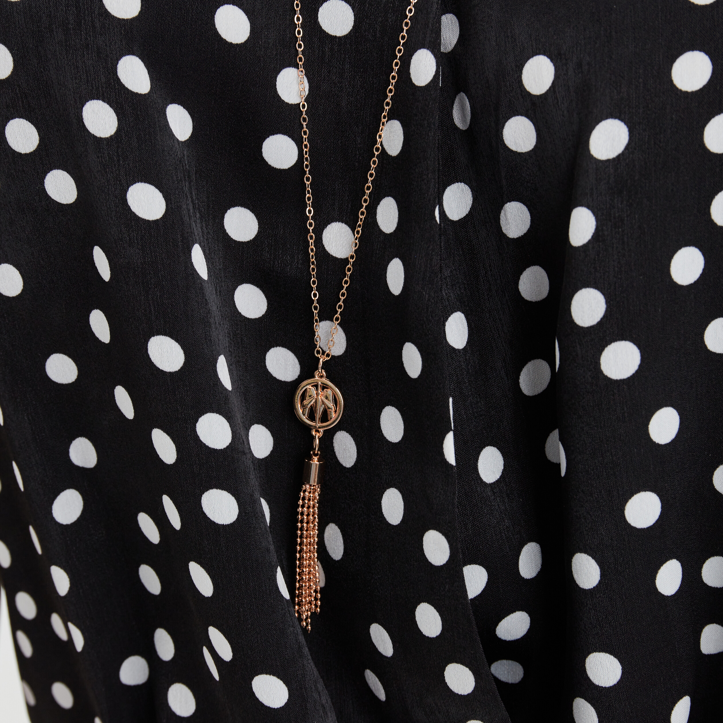 Blouse bijoux col en V manches courtes noir femme | La Halle