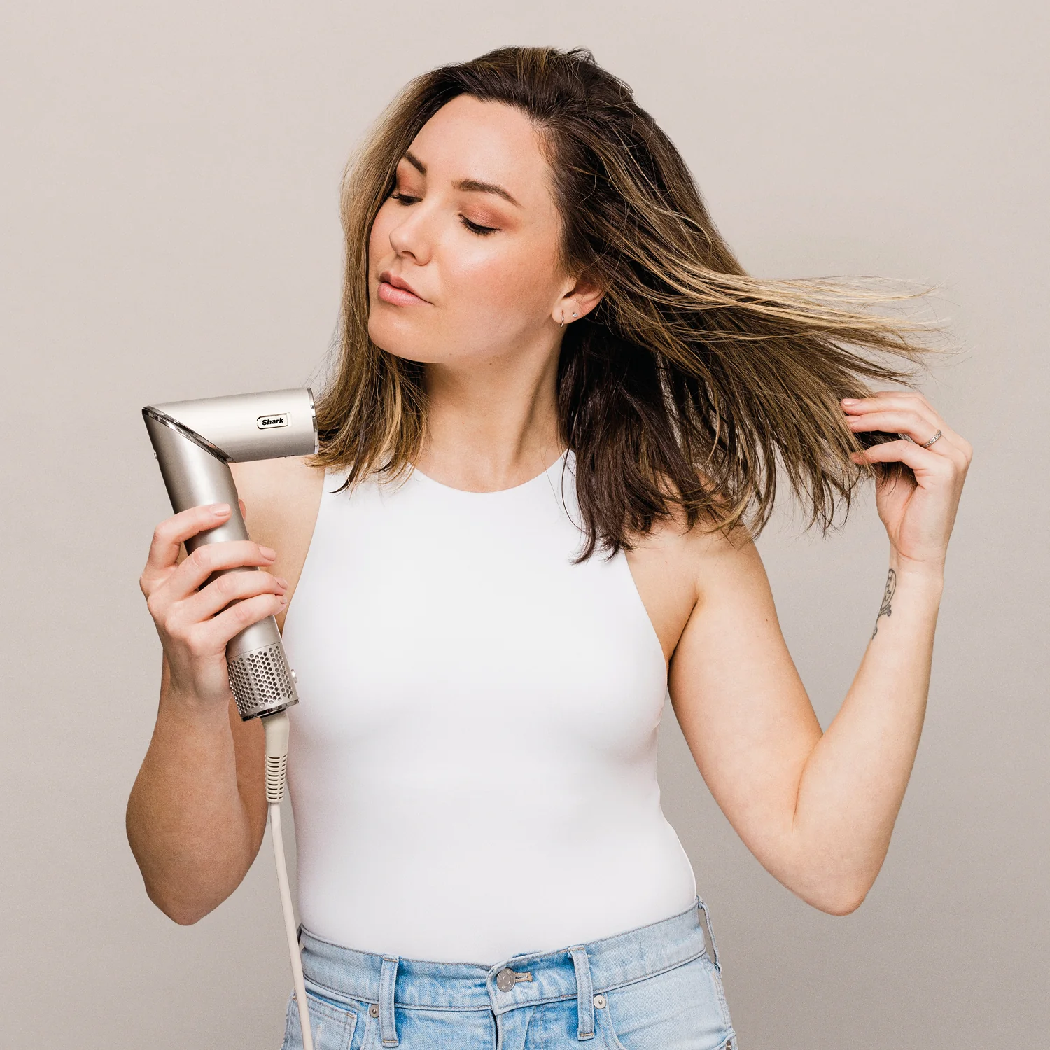 FlexStyle Styling- und Haartrockner-Set SHARK FLEXSTYLE Komplettset – Champagner – Haartrockner, Haarglätter, elektrische Haarbürste, Haartrockner-Diffusor