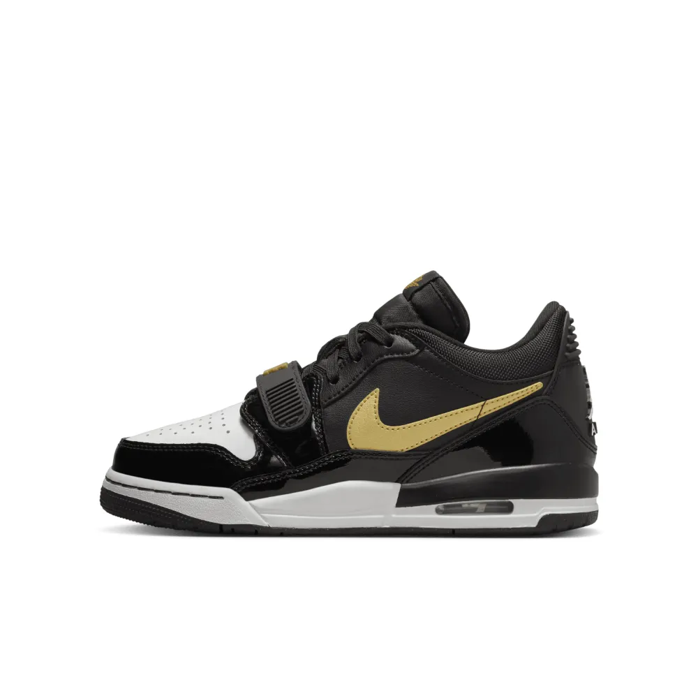 NIKE JORDAN Legacy Low GS 312 CD9054-071 / schwarz