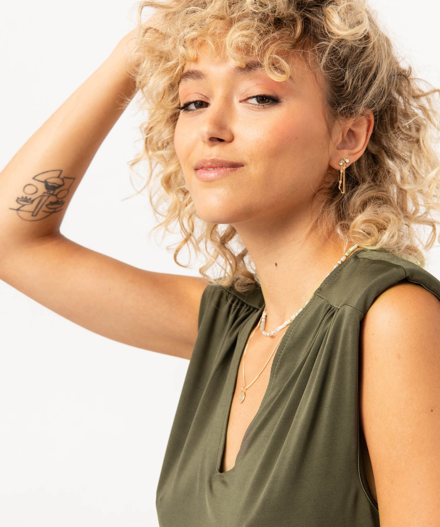 Tee-shirt sans manches avec épaulettes femme kaki | GEMO