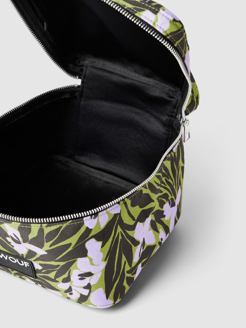 Kosmetiktasche mit kurzem Henkel Modell 'Adri' in olivgrün