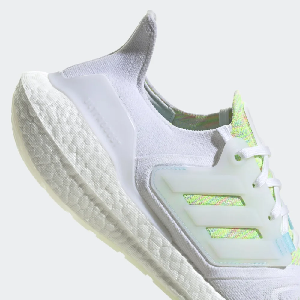 adidas Ultraboost 22 GX5913 / weiss