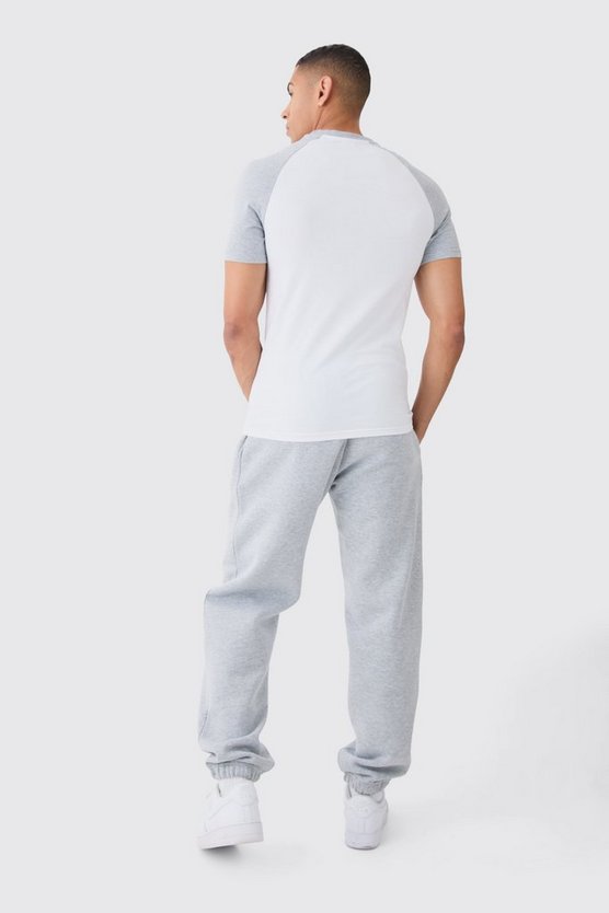 Muscle-Fit Man Signature Raglan T-Shirt