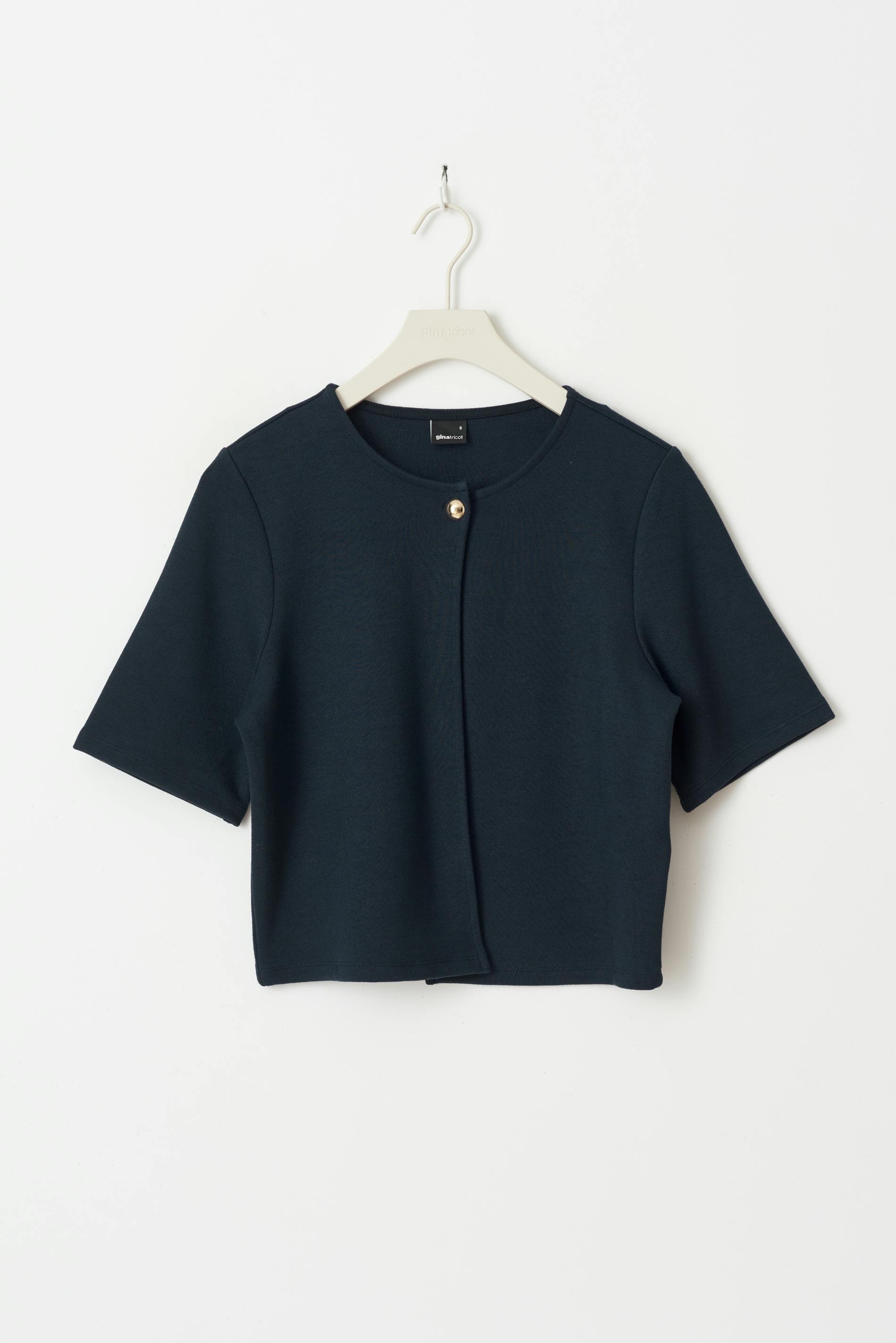 One button top