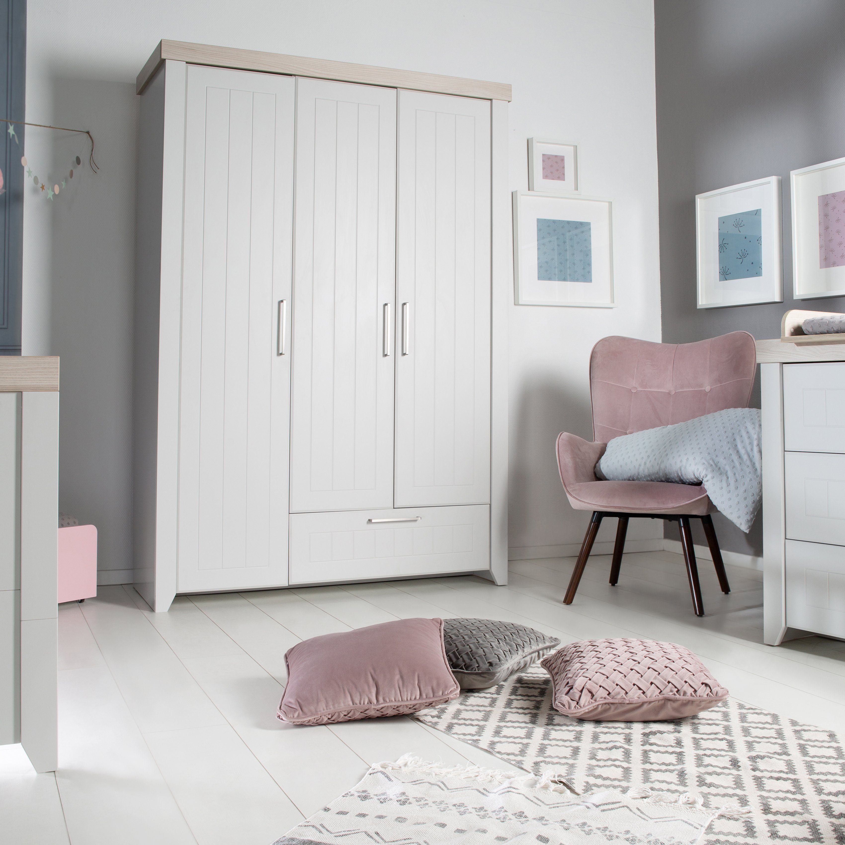 roba® Kinderkleiderschrank Helene, 3-türig Made in Europe
