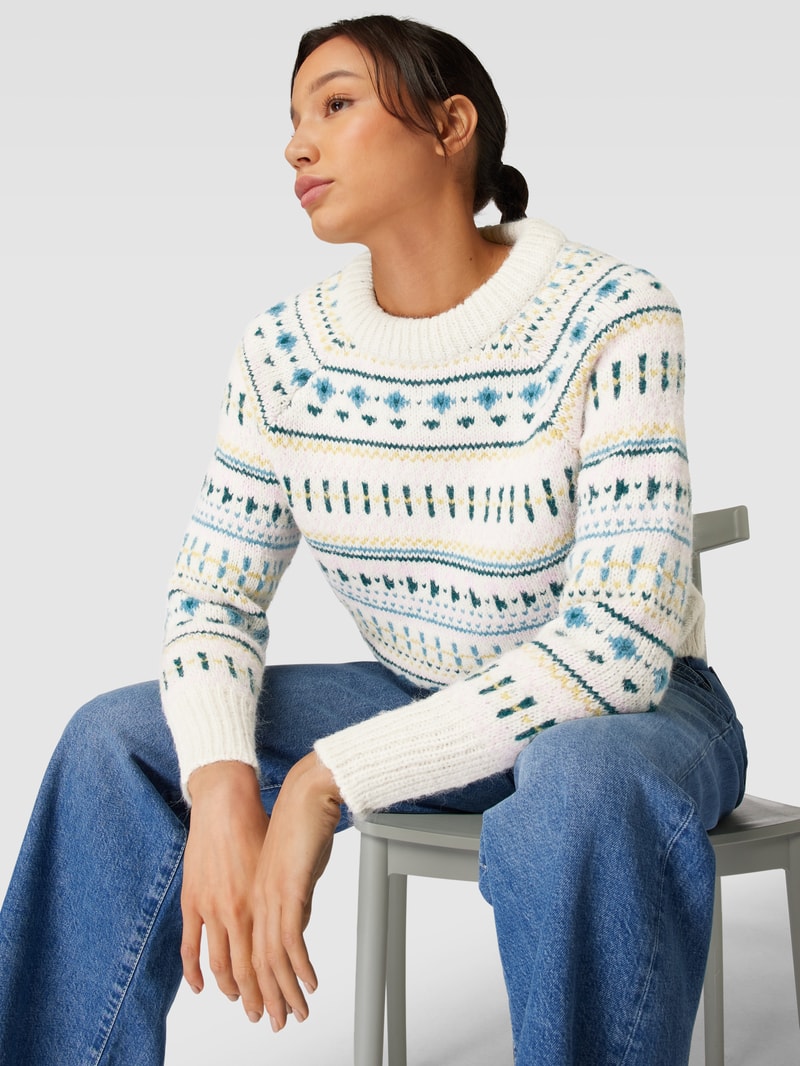 Strickpullover mit Rundhalsausschnitt Modell 'FENJA' in ecru
