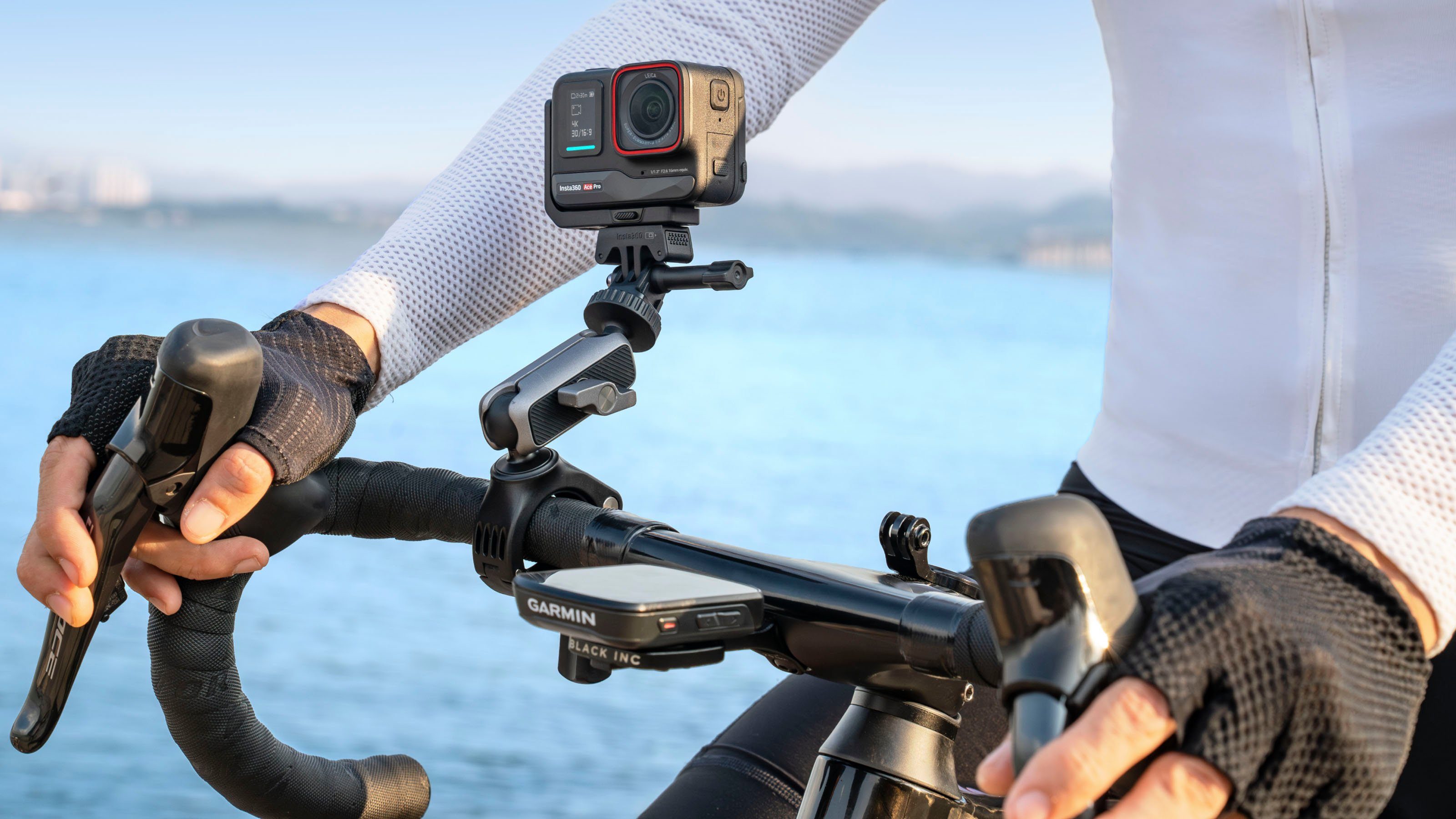 Insta360 Ace Pro Camcorder (8K, WLAN (Wi-Fi)