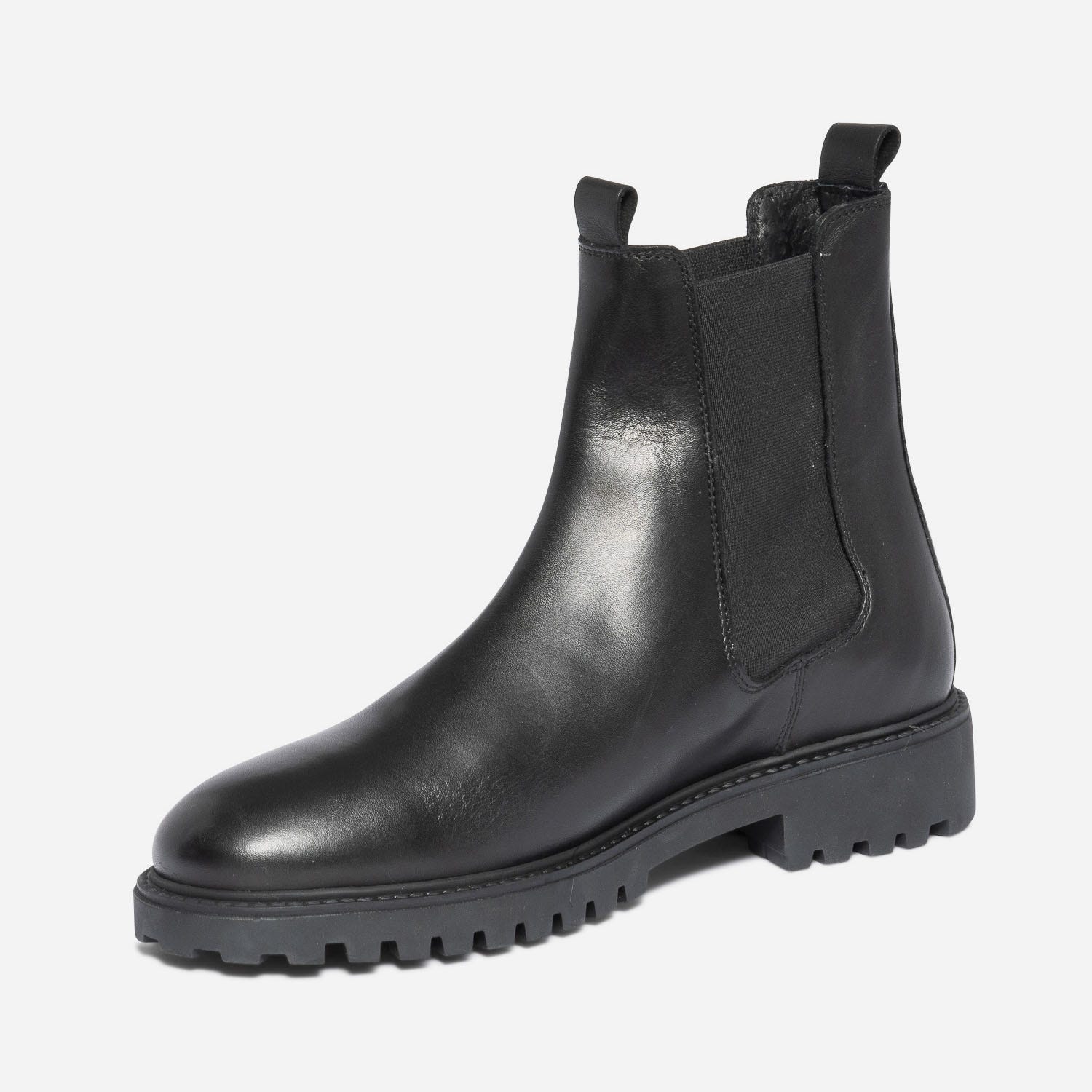 Chelsea boots noir en cuir à semelle crantée