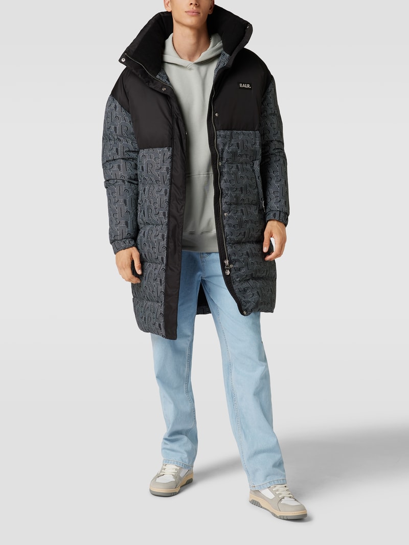 Oversized Daunenmantel mit Stehkragen Modell 'Dante Track' in schwarz
