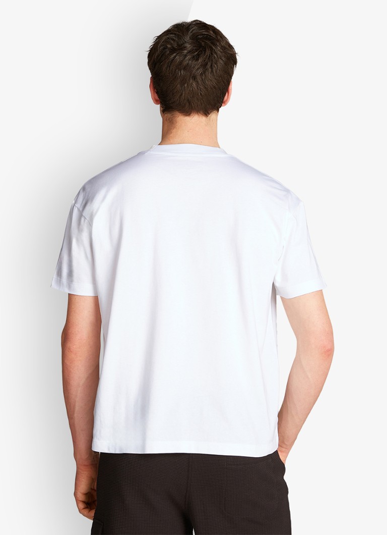 Calvin Klein -t-paita logopainatuksella