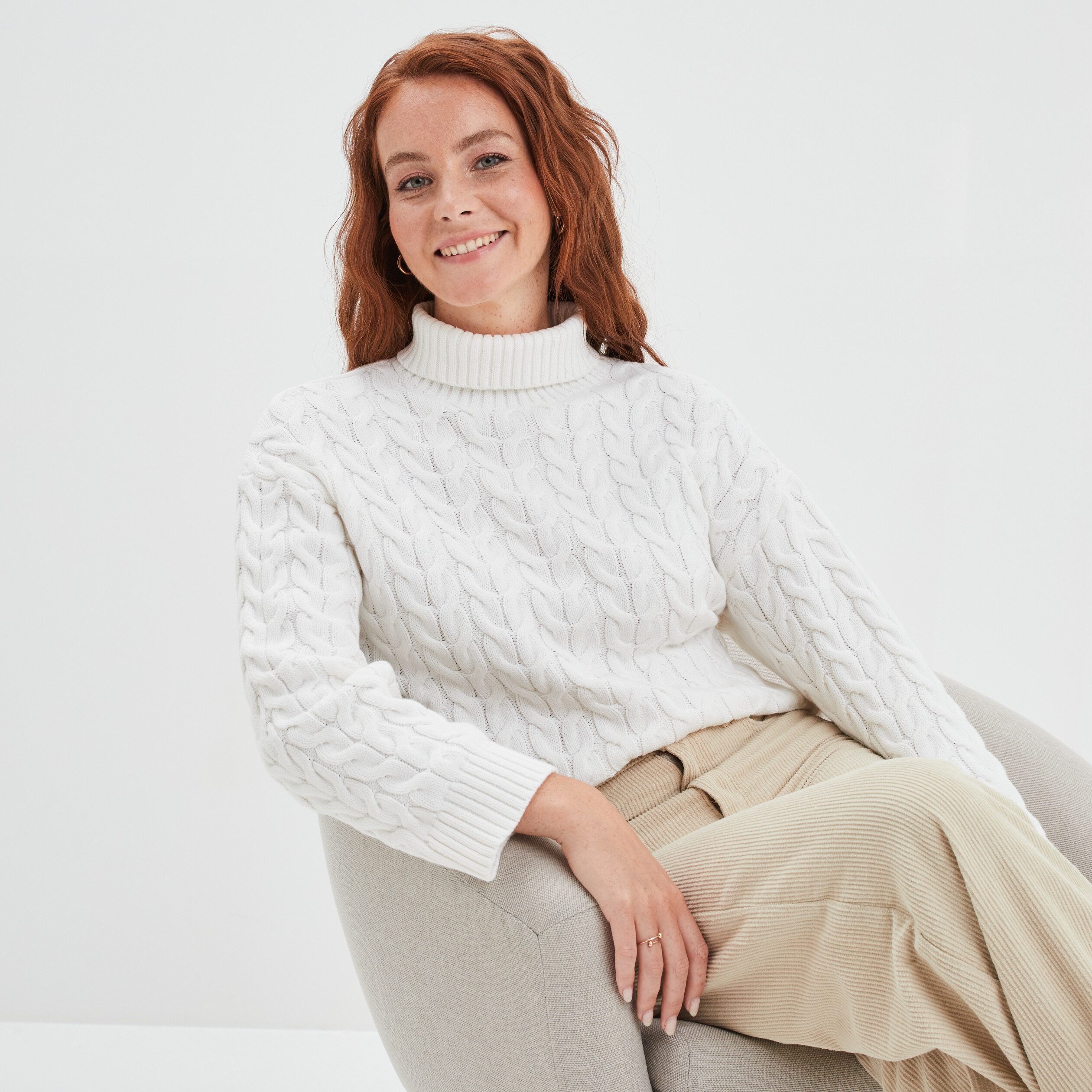 Pull col roulé à torsades court blanc femme | La Halle