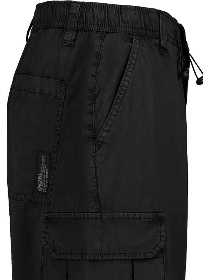 Sublevel Cargohose in Schwarz günstig kaufen