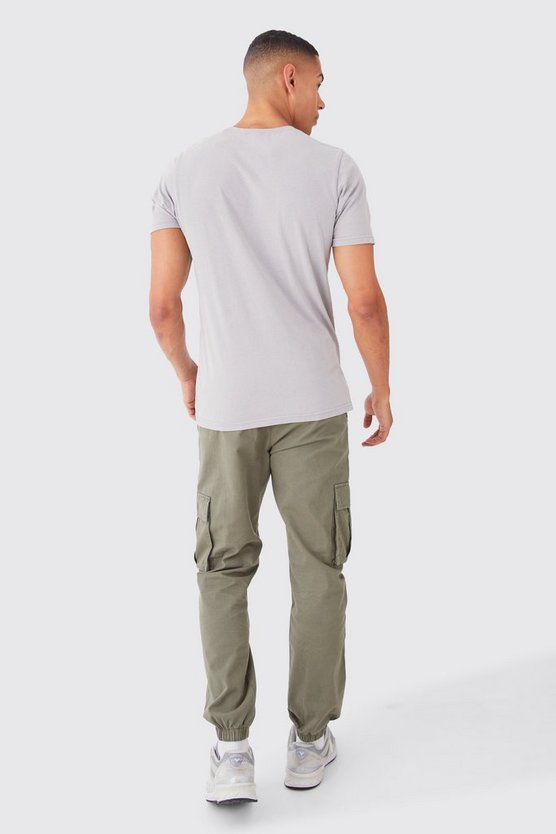 Slim-Fit Man Rundhals T-Shirt mit Acid-Waschung