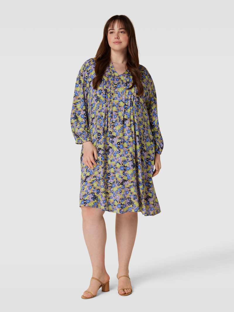 PLUS SIZE Knielanges Tunikakleid aus Viskose Modell 'Merla' in flieder