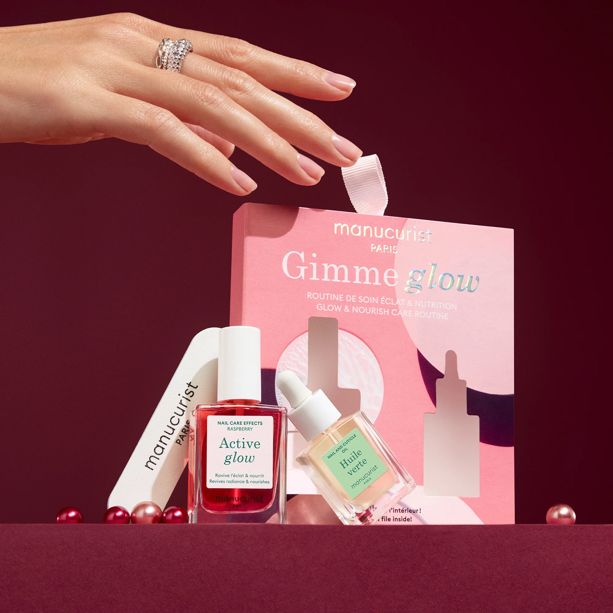 GIMME GLOW SET Θεραπείες Νυχιών - Περιορισμένης Έκδοσης Χριστούγεννα 2025 - Σετ Μακιγιάζ, Θεραπεία Νυχιών