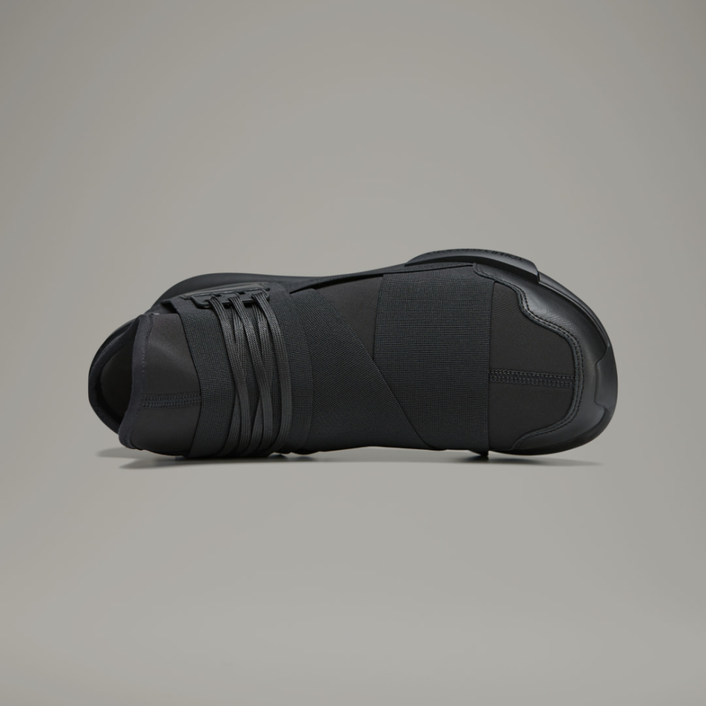 Y-3 Qasa IF5505 / schwarz