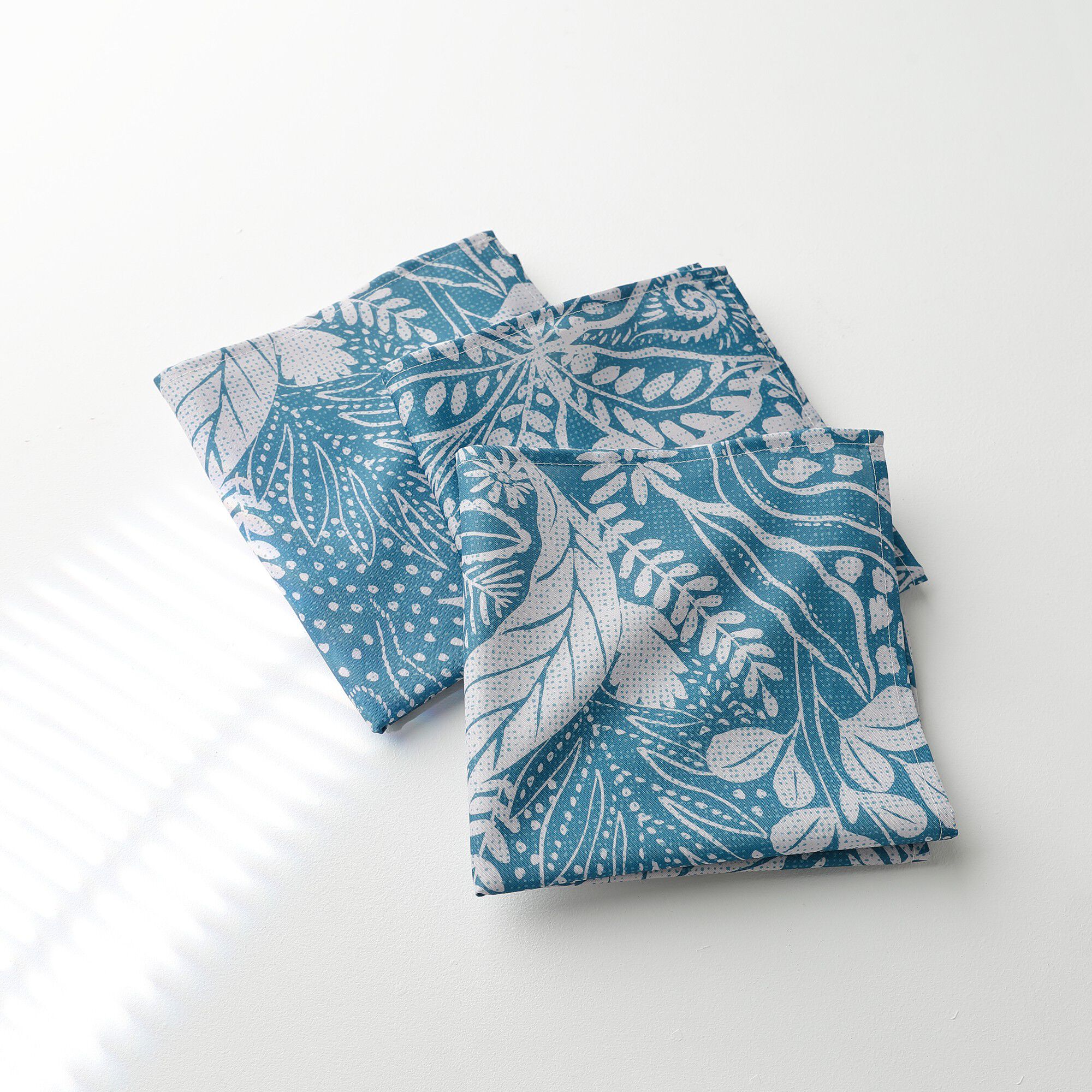 Nappe anti-taches motif floral