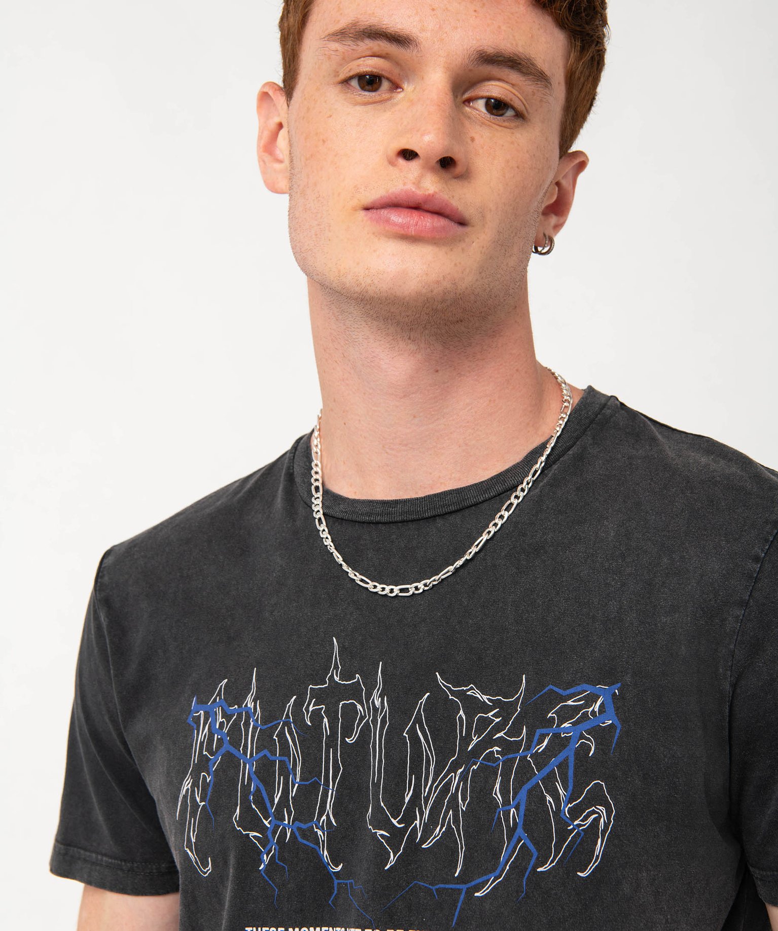 Tee-shirt manches courtes délavé et imprimé homme noir | GEMO