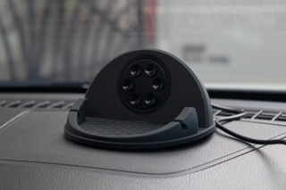 Smartphone Saugnapfhalterung mit Wirelss Charging von Norauto, 1 Stück - ATU