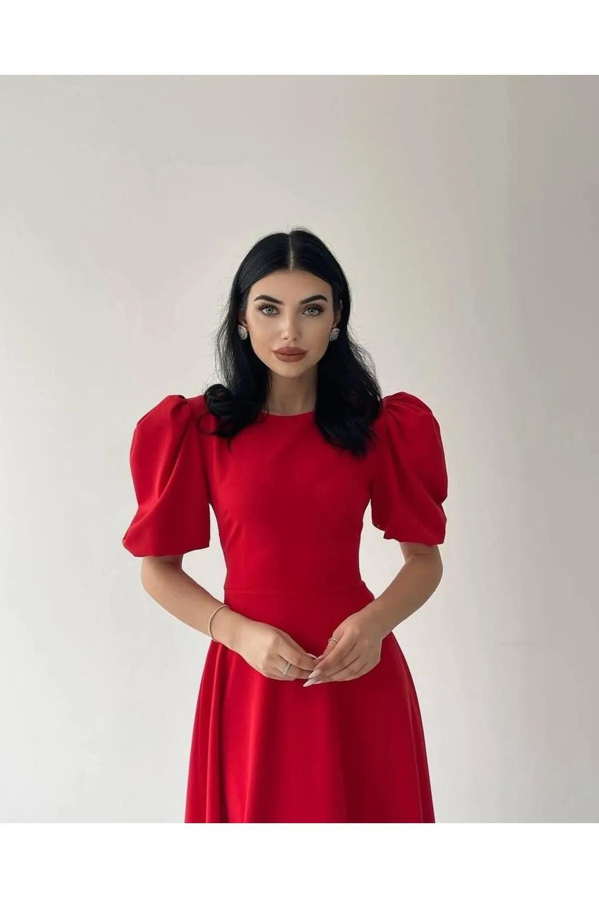 SONREİR  MIDIKLEID MIT WASSERMELONEN-ÄRMELENDETAIL