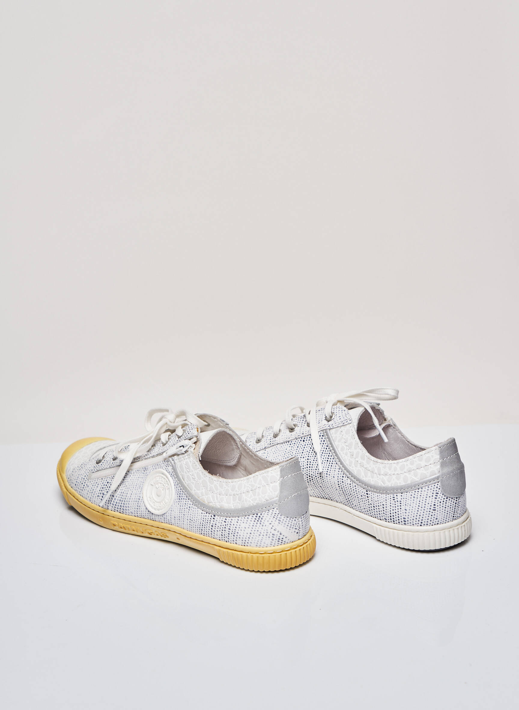 Pataugas Baskets Femme couleur gris