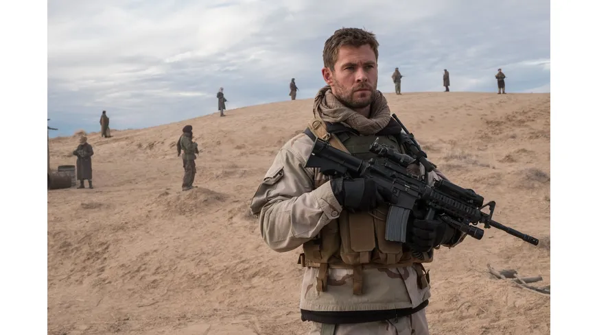 12 STRONG – Die wahre Geschichte der US-Horse Soldiers - 2-Disc Mediabook Cover B (4K UHD + Blu-ray) Limited Edition – Uncut