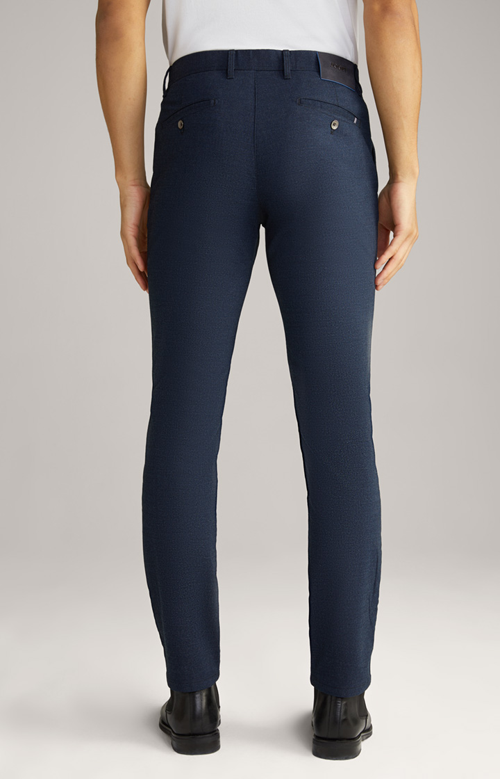 Chino Matthew in Navy meliert