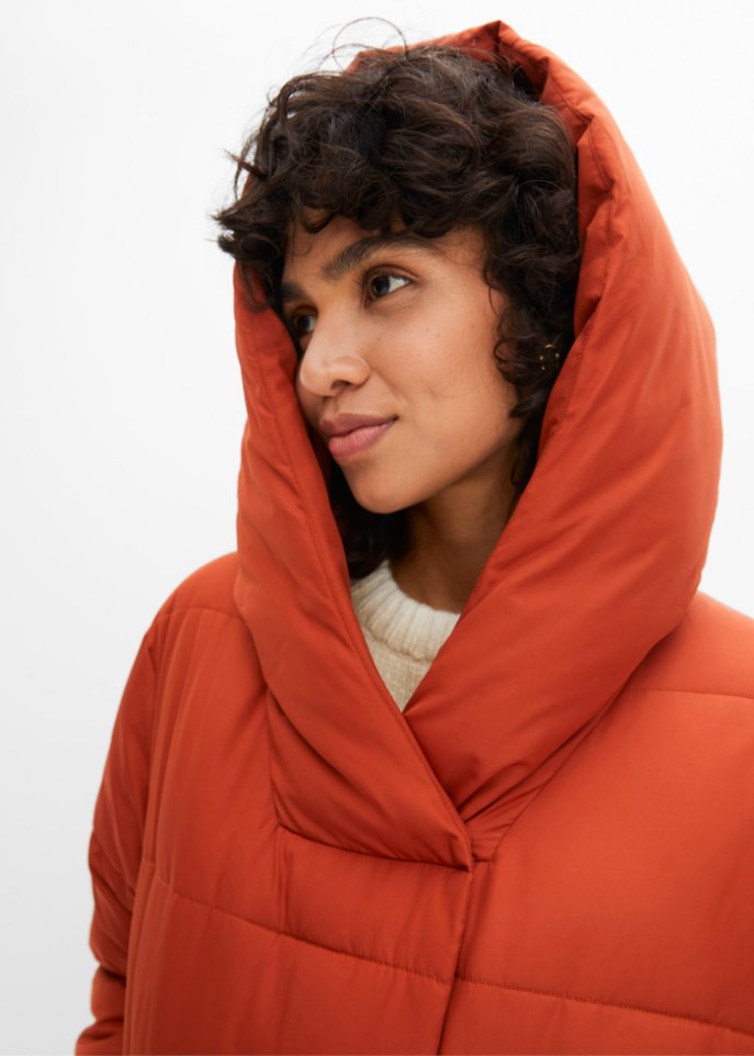 Wattierter Oversize-Mantel mit Kapuze, aus recyceltem Polyester