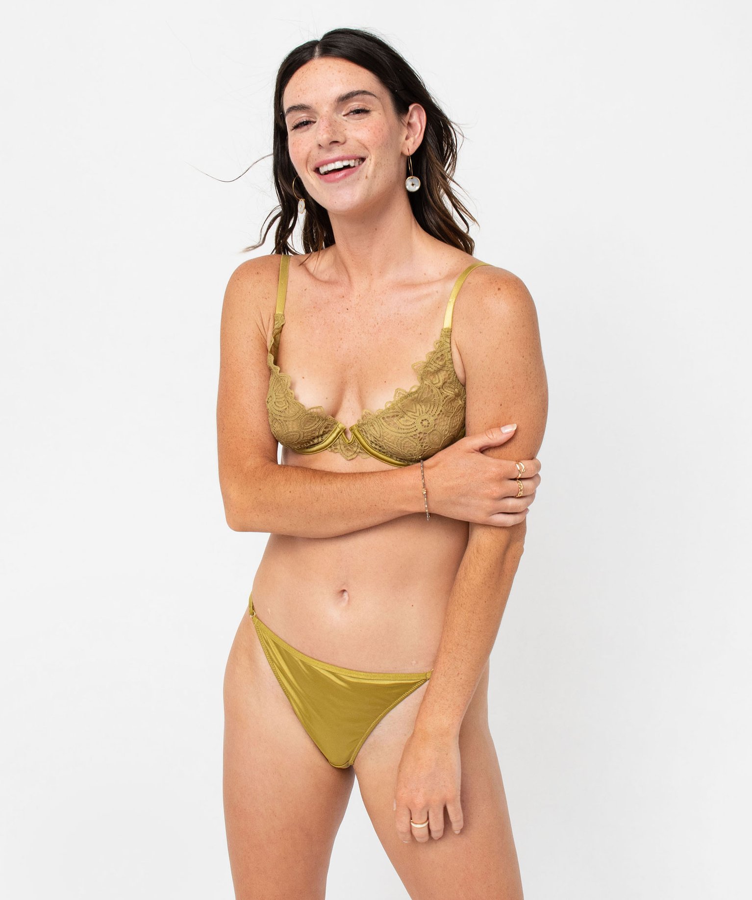 Soutien-gorge corbeille à armatures en dentelle et satin vert | GEMO