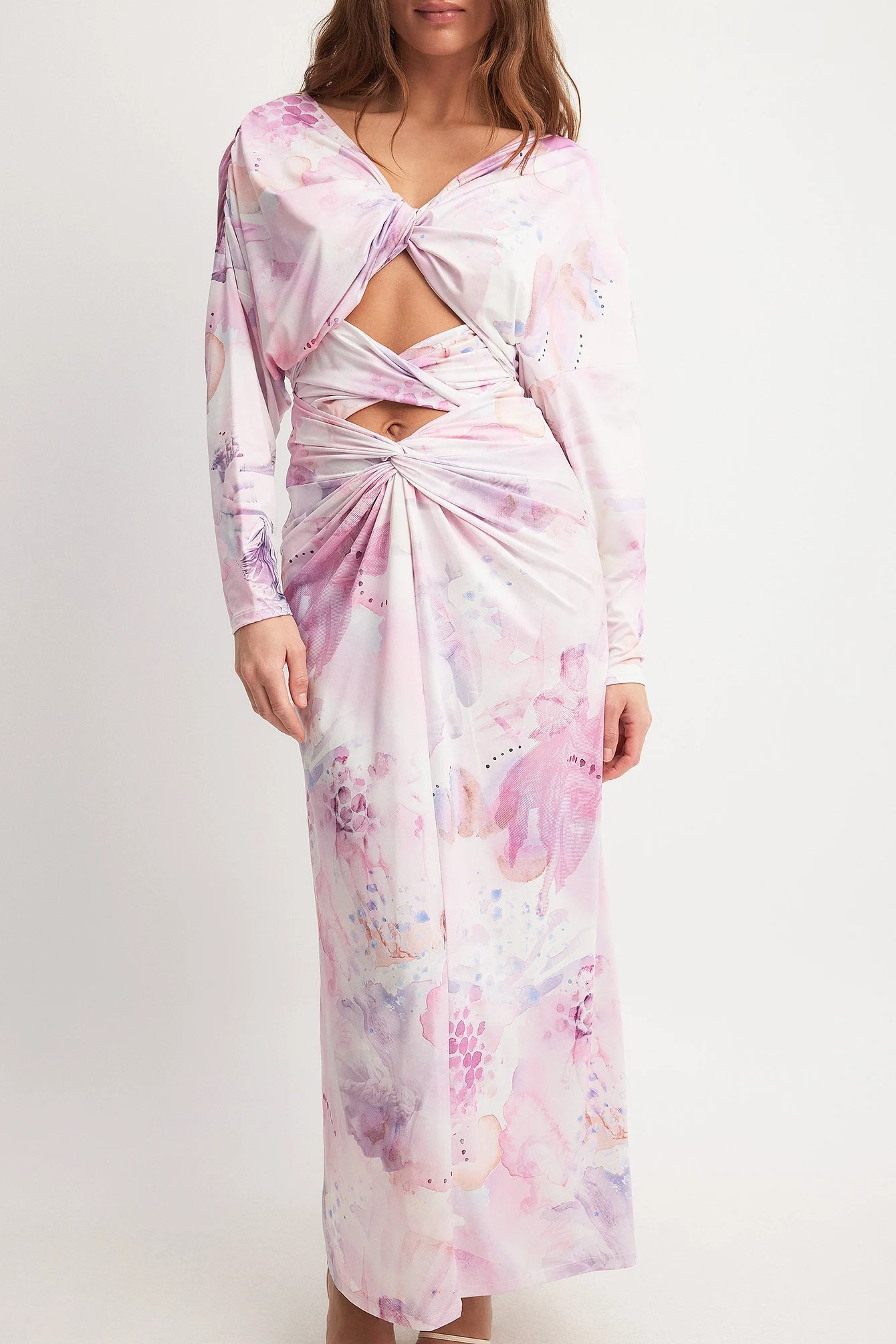 Gerafftes Maxikleid mit Skulptur-Collage-Print