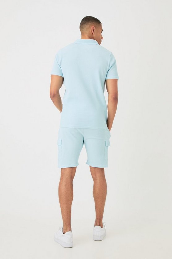 Slim-Fit Poloshirt & Cargo-Shorts in Waffeloptik