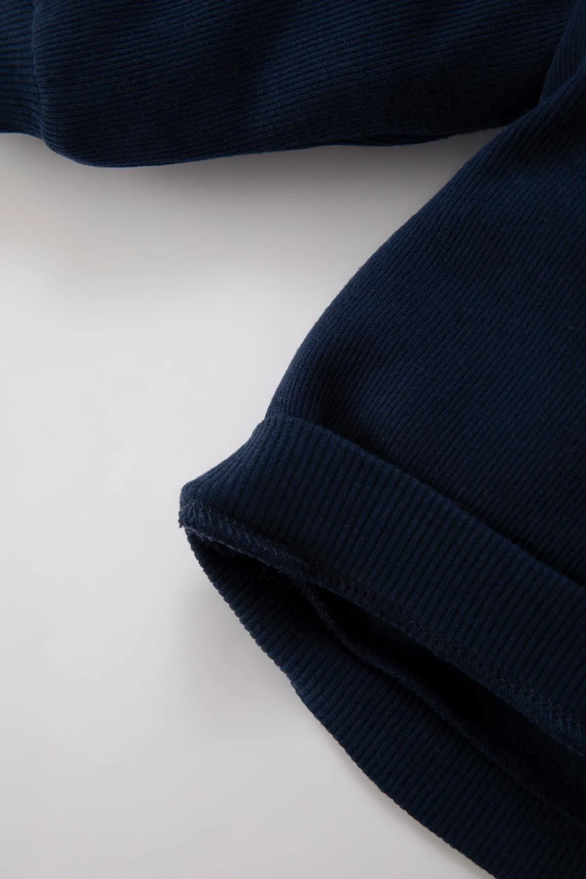 DeFacto  2-teiliges Set mit Sweatshirt-Trainingsanzug und Hose aus bedrucktem Thessaloniki-Stoff für Babys