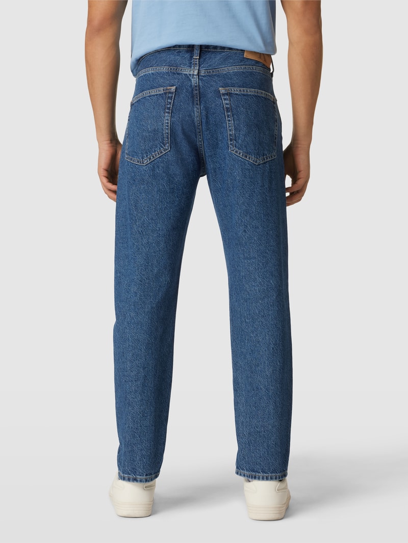 Jeans mit Label-Details in jeans