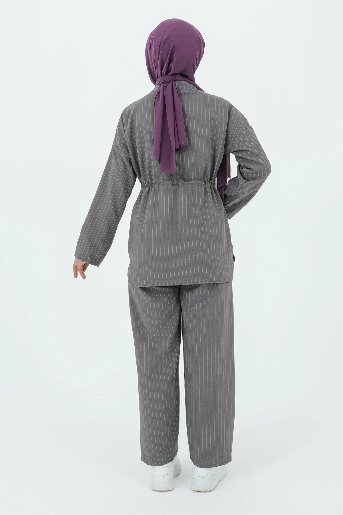Tesettür Dünyası  Melisa-Anzug mit geraffter Taille und Reißverschluss TSD231208 Grau