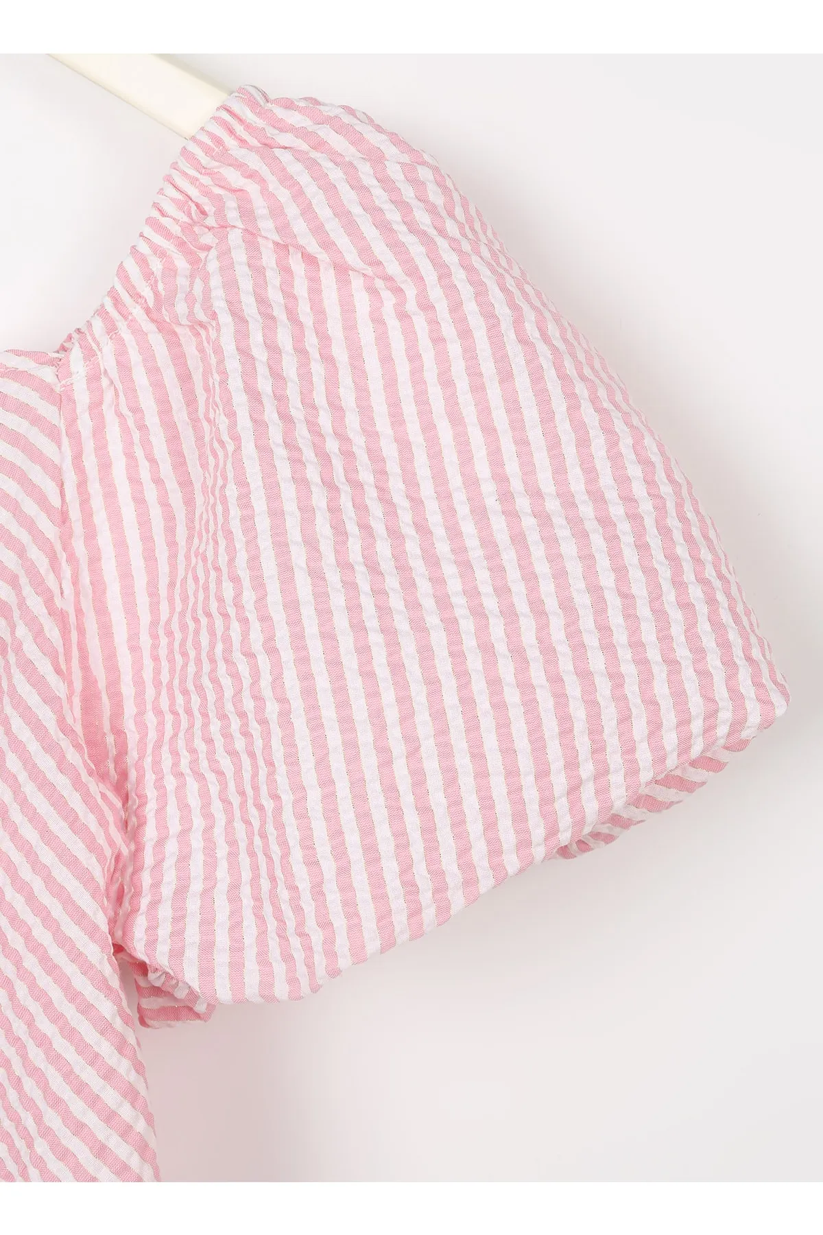 Koton  Schlichte rosa Mädchenbluse 3skg60013aw