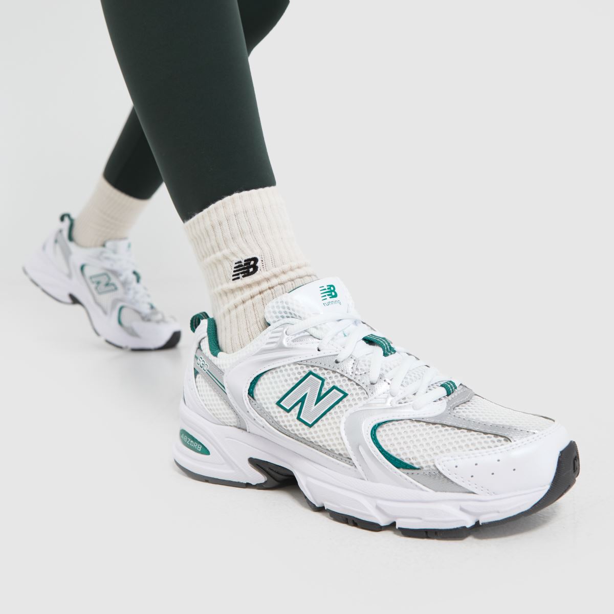 New Balance 530 sportcipő fehér és zöld színben