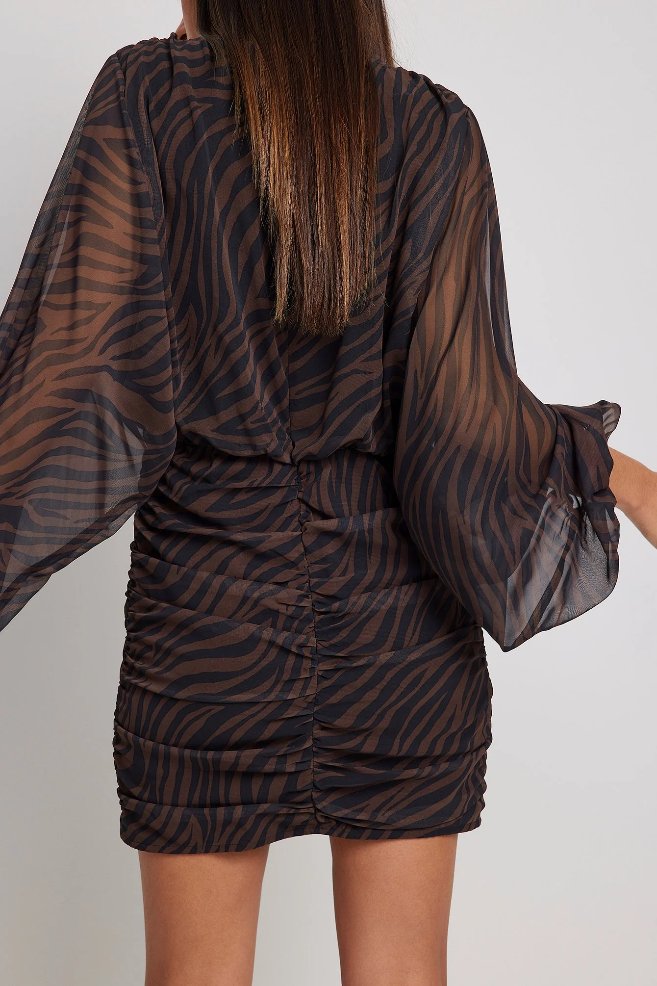 Mini-Kleid mit gesmoktem Rock