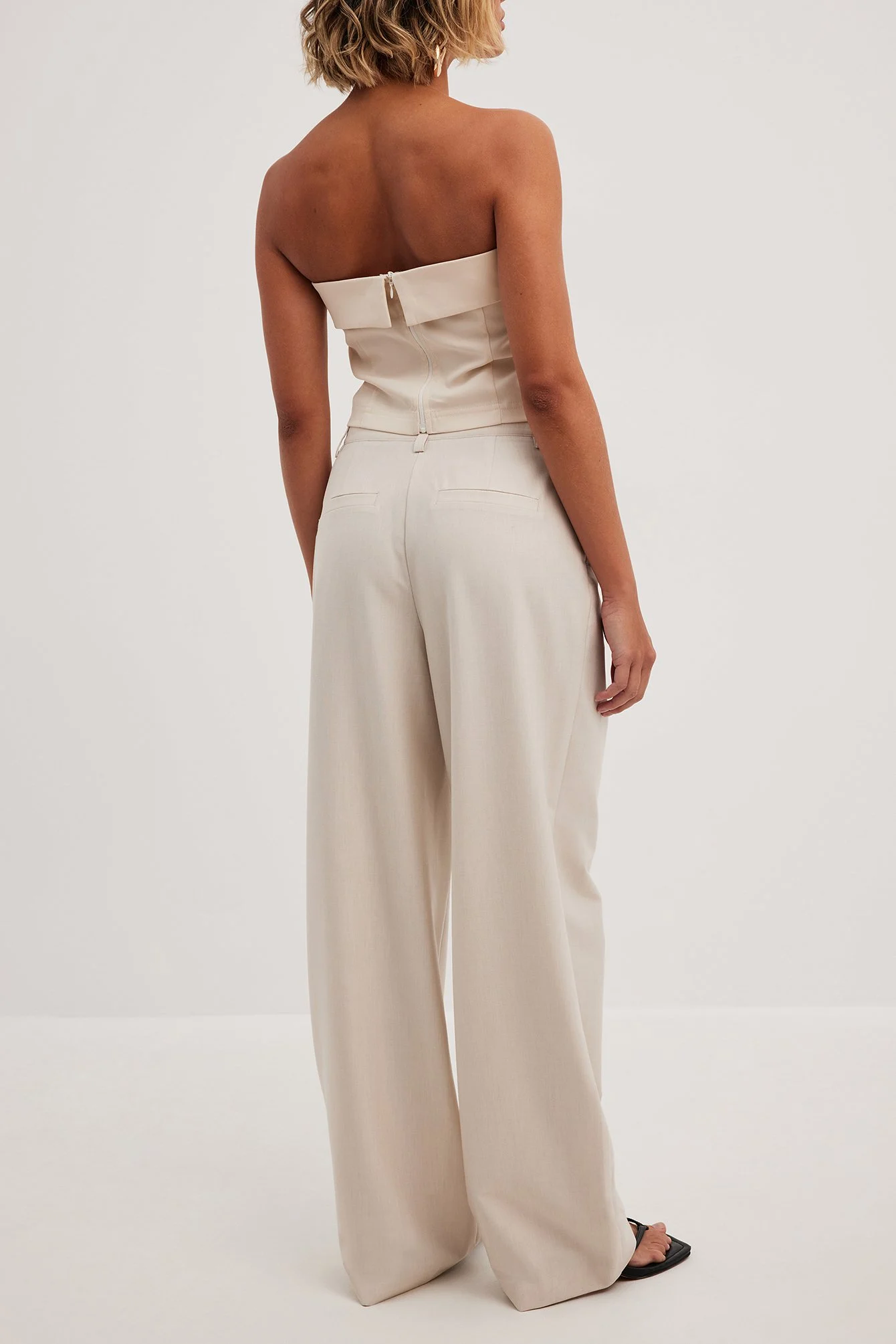 Melange-Anzughose mit hoher Taille und Bundfalten