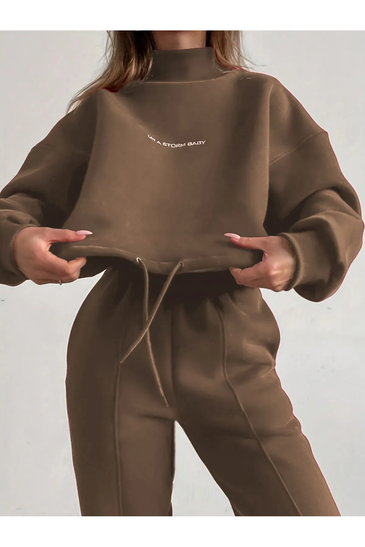 Know  Milk Brown – Trainingsanzugset mit Oberteil und Unterteil „Storm Baby“ für Damen