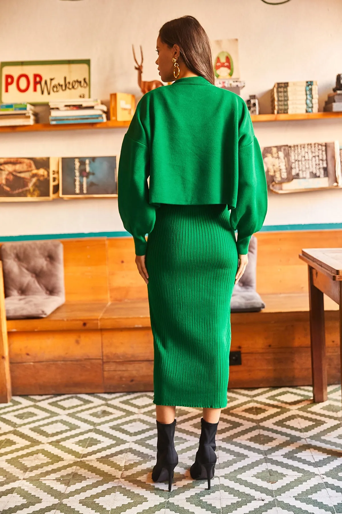 Olalook  Damen Smaragdgrünes Oberteil Kurzer Pullover Unteres Trägerkleid Strickwaren-Set TKM-19000176