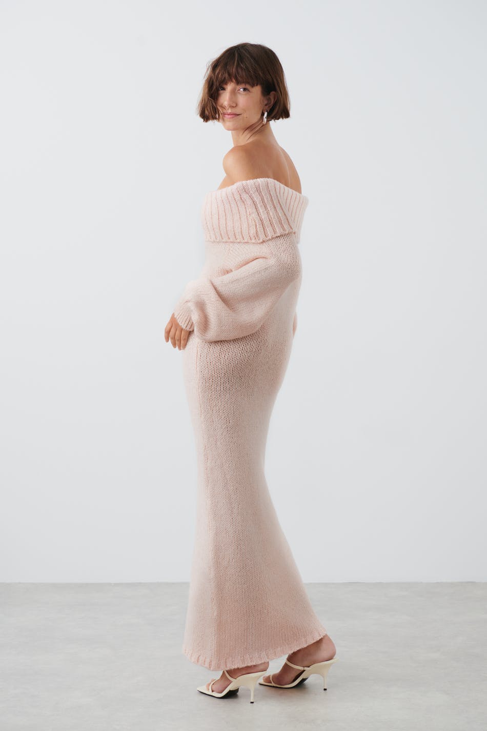 Off shoulder knit dress