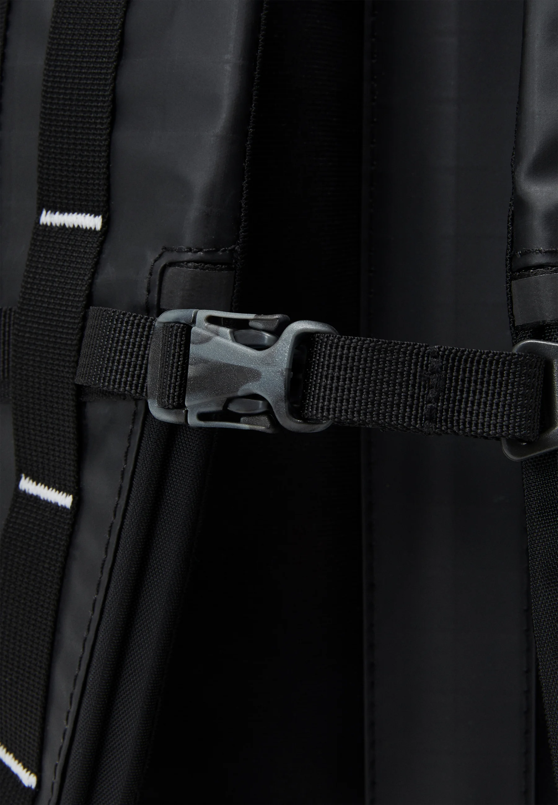 The North Face BASE CAMP VOYAGER ROLLTOP UNISEX - Mochila