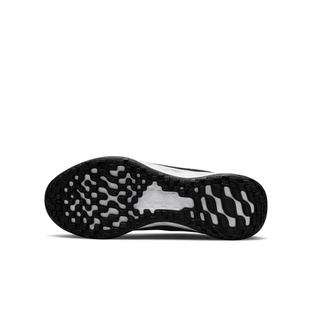Nike Revolution 6 DD1096-007 / schwarz