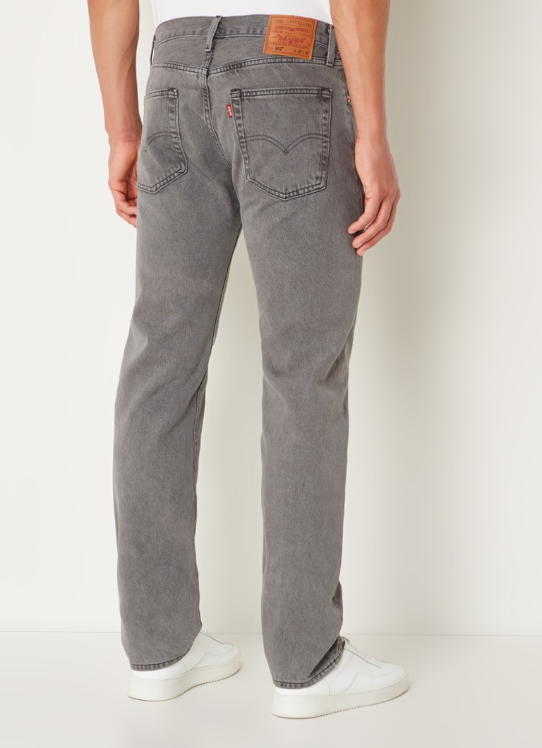 Blugi Levi's 501 cu croială dreaptă și efect spălat