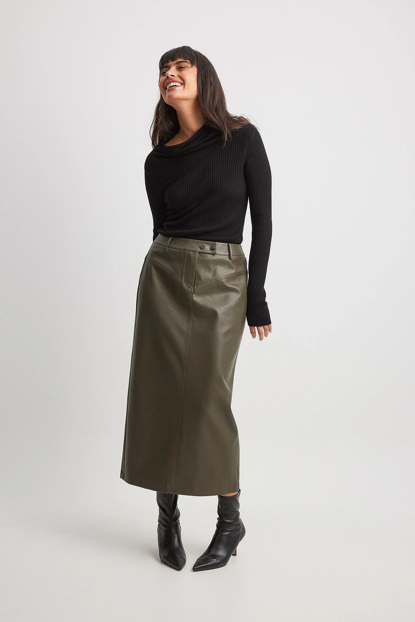 PU-Midirock mit mittelhoher Taille