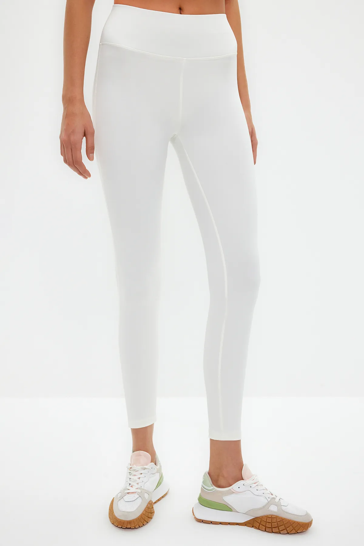 Trendyol Collection  Weiße verschiebbare, elastische Sport-Leggings mit breiter Taille und extra Erholung in voller Länge, gestrickt, TWOAW21TA0029