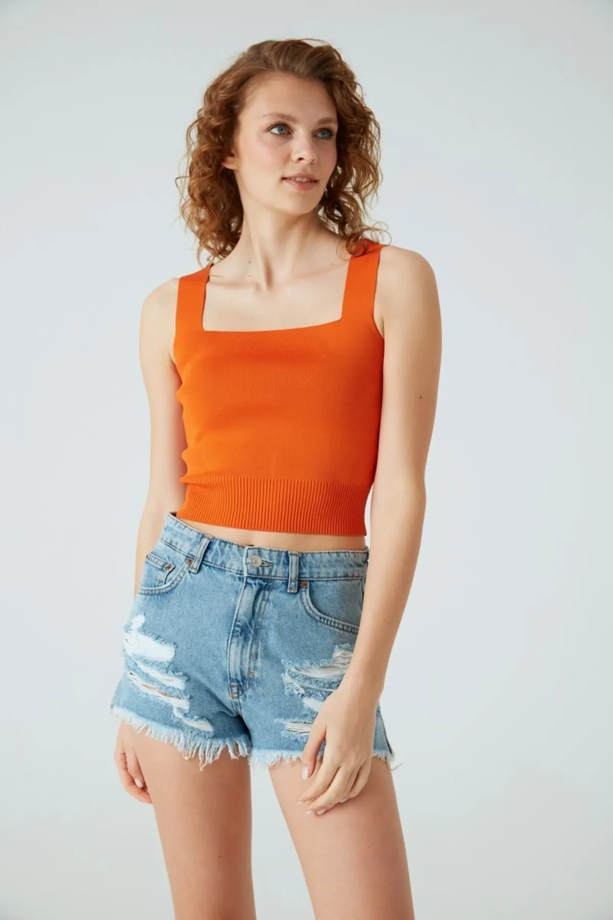 JOIN US  Crop-Top mit quadratischem Ausschnitt