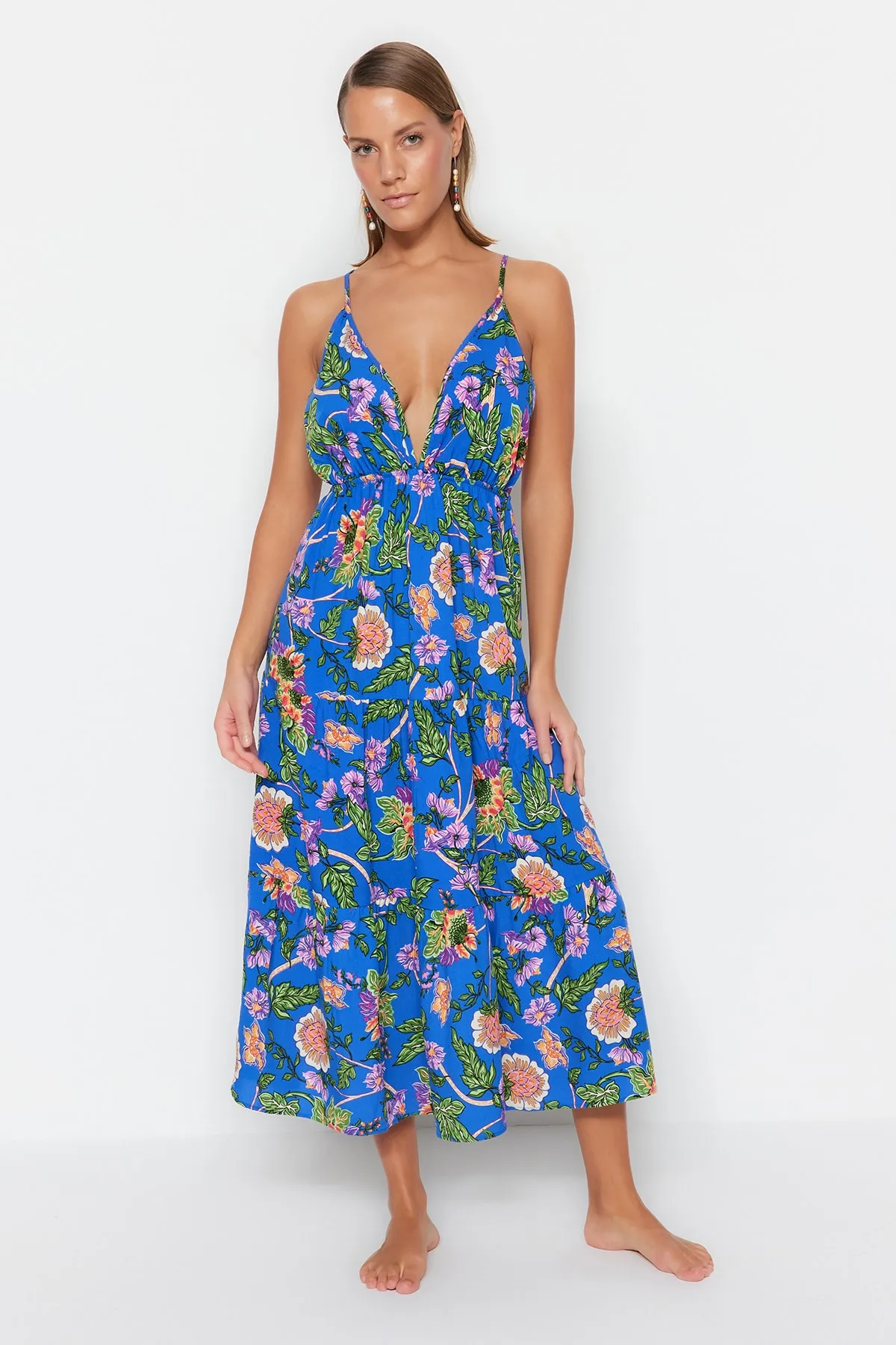 Trendyol Collection  Gewebtes Maxi-Strandkleid zum Binden mit Blumenmuster TBESS23EL00146